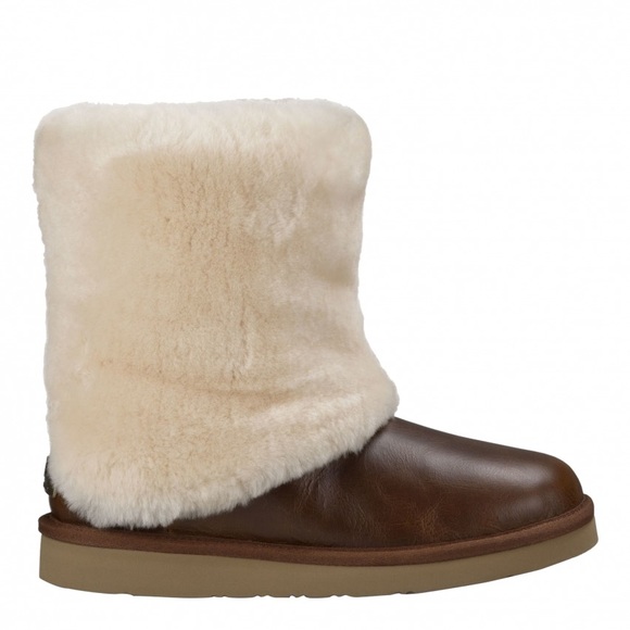 Ugg Australia Shearling Boots with Leather - Picture 1 of 14